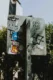 señalética con calcomanías y graffiti